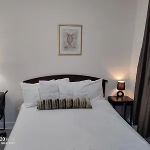 Sweet House Bed & Breakfast Victoria